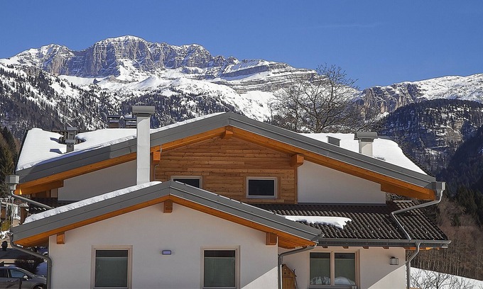 Sant'Antonio di Mavignola Apartment | Brenta Dolomites House - beautiful house at the foot of the Brenta Dolomites