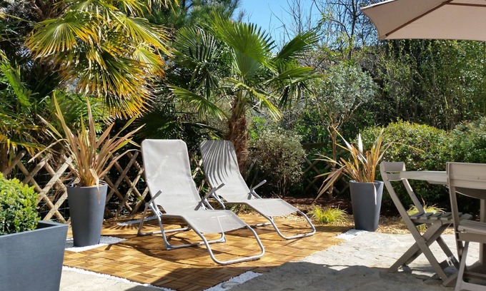 Plouharnel House | Breton house in a typical seaside village - Sainte-Barbe