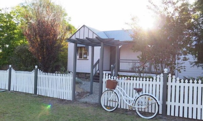 Stanthorpe Cottage | Briar Rose cottages Mulberry Cottage