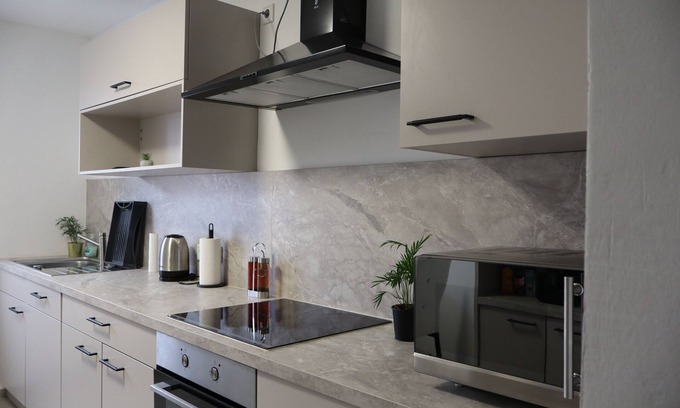 Lippstadt Apartment | Bridge EG Whg, 2x Terrasse, Grill,küche,w-lan,wachmaschine,trockner,