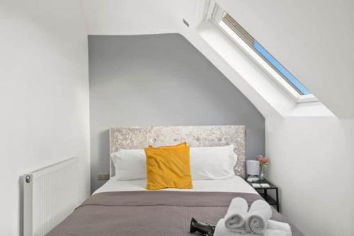 Maidstone Apartment | BridgeCity Spacious 1 bed flat Maidstone Free Parking
