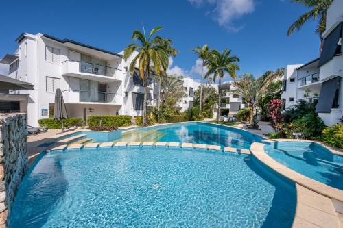 Noosaville Apartment | Bright and Airy 2 Bedroom Apartment