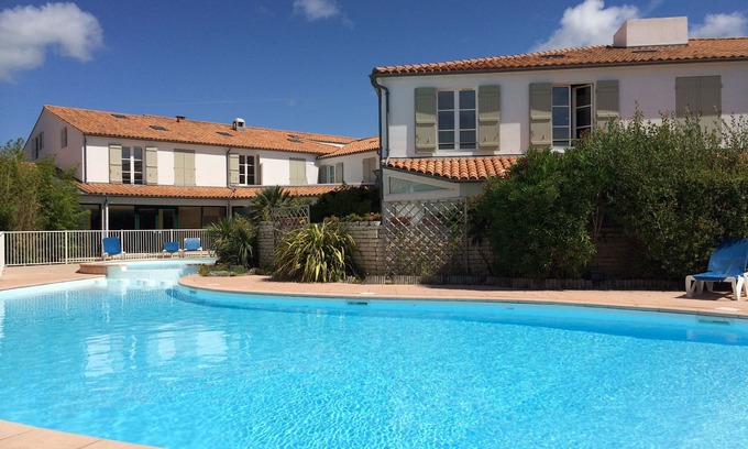 La Couarde-sur-Mer Apartment | Bright and charming duplex apartment in pool residence, 100m from the beach