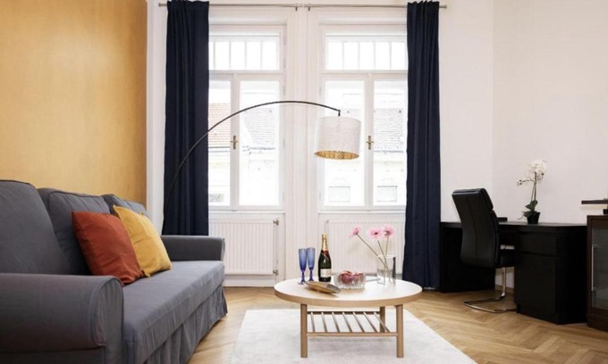 Wahring Apartment | Bright and Calm Apartment - 15 min to Center