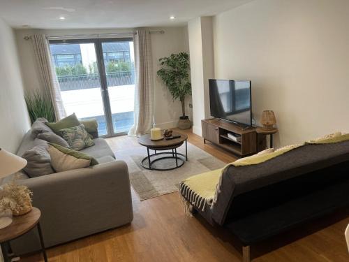 Lancaster Gate Apartment | Bright and Modern 3 Bed Apartment Hyde Park Central London