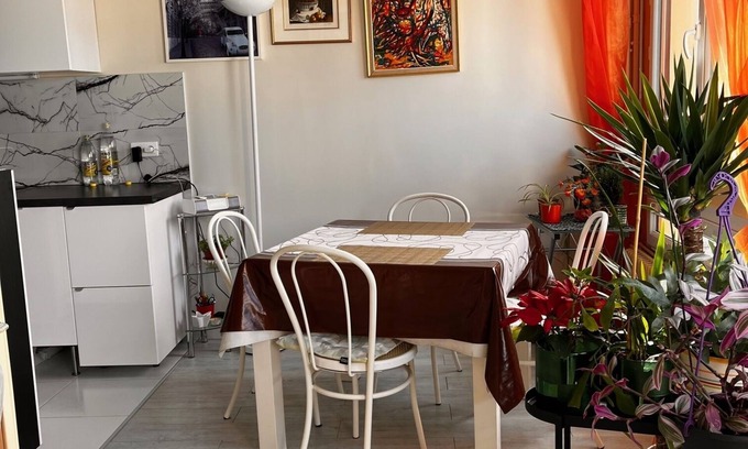 Triangle de Choisy Apartment | Bright and Spacious STUDIO, 40 sqm, cooling unit, Great View, Wifi, TV,
