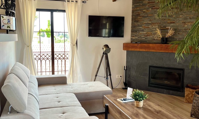 Betera Apartment | Bright boutique loft 5 min from the subway