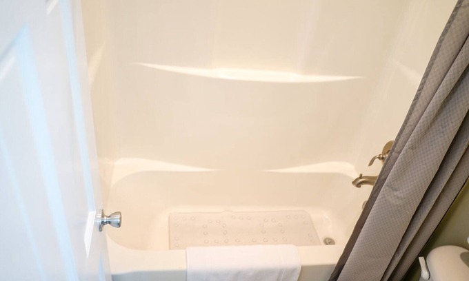 Kreole Apartment | Bright & Cozy Dual Apartments in Moss Point