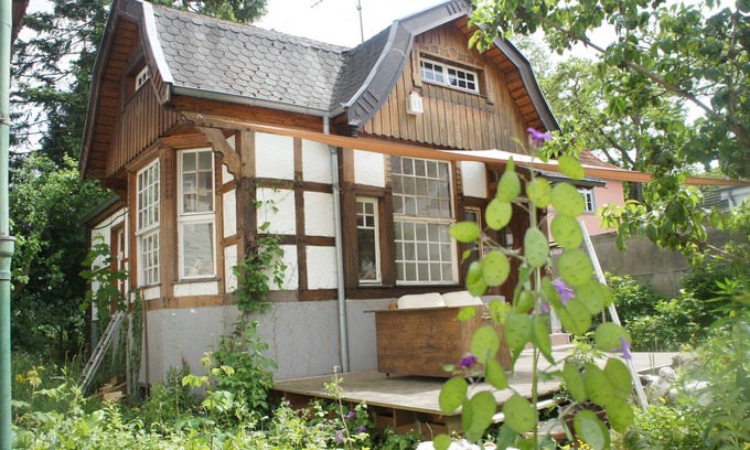 Alt-Godesberg House | Bright holiday home, own wild nature garden, sun terrace at the pond