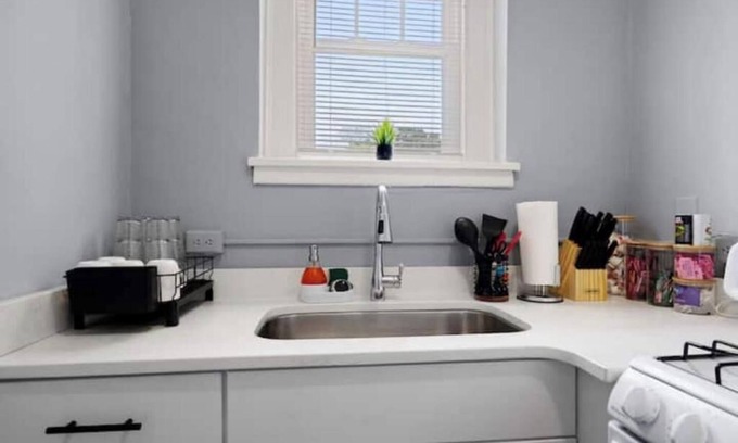 Charlotte Center City Apartment | Bright&inviting~1BR suite~In Uptown