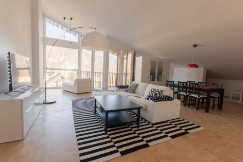 Bohinjska Bistrica Apartment | Bright loft near Bohinj lake
