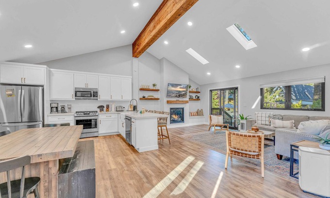 Comstock Acres House | Bright Tahoe Home w/Private Backyard, Near Beach