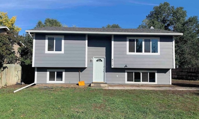 Rapid Valley House | Bring the whole family to this great place with lots of room for fun