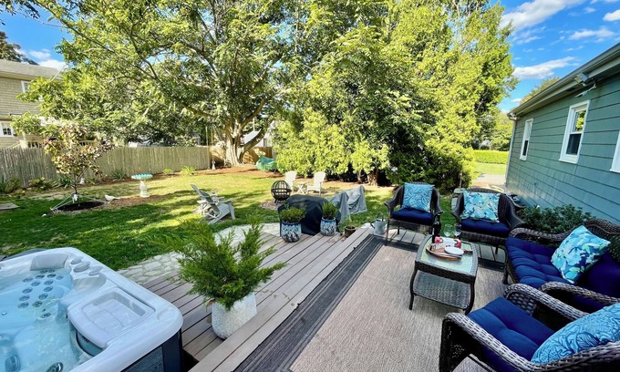 Bristol House | Bristol Sweet Spot: king bed, hot tub, walk or bike to town and beaches.