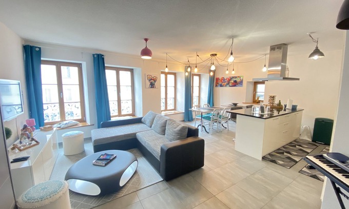 Porrentruy Apartment | Broadway by Stay.Swiss in Old Town - 3 bedrooms - 140m2