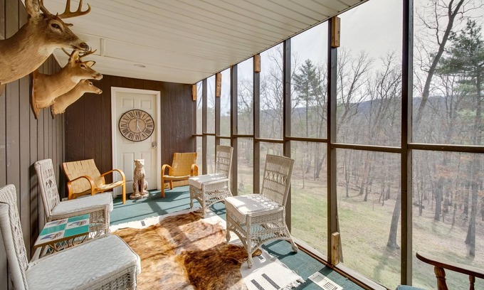 Broadway Cabin | Broadway Cabin w/Hot Tub: Hike & Ski
