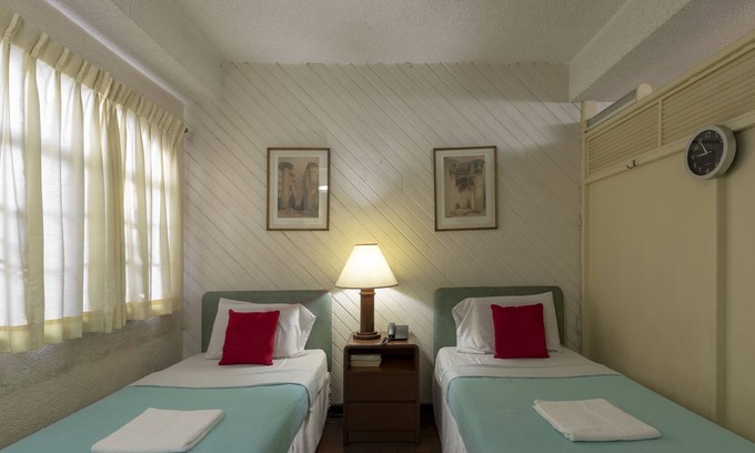 New Manila Hotel | Broadway Court Apartelle
