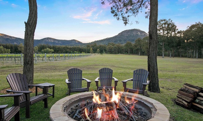 Pokolbin House | Brokenback Vineyard Cottage