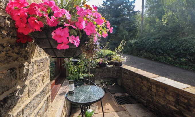 Little Hayfield Cottage | Brook Cottage