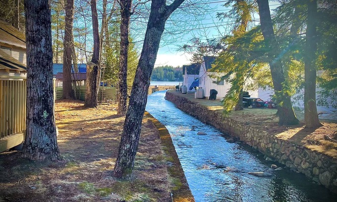 Bridgewater House | Brookside by Newfound Lake ! nRenovated 2 bdrm home - short walk to sandy beach