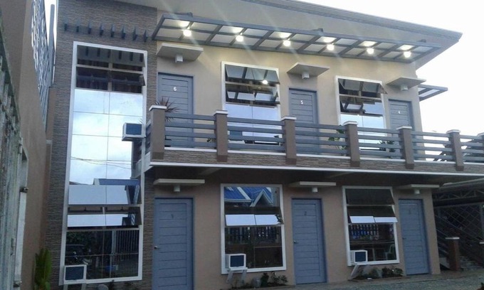 Baler House | Brown Epitome Lodge