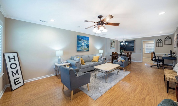 Decatur Condo | Brownstone Terrace-peaceful townhome-4 beds sleeps7