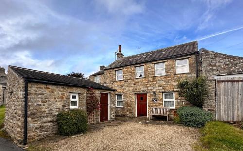 Worton House | Bruaich Cottage