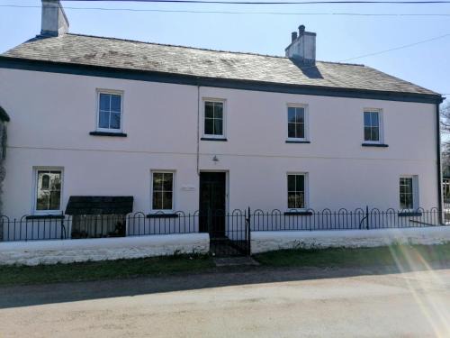 Gwynfe House | Bryn Capel, Gwynfe