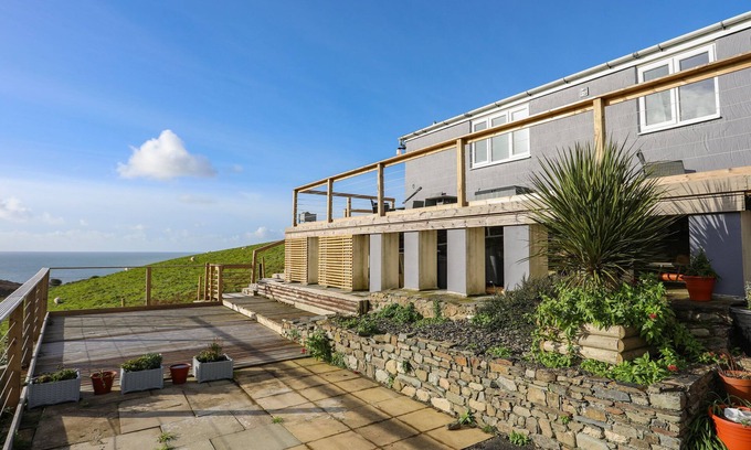 Tywyn Cottage | BRYN Y MOR, pet friendly, country holiday cottage in Llwyngwril