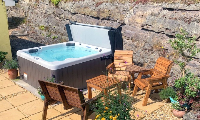 Bethania Cottage | Brynllin Holiday Cottages - Dildre