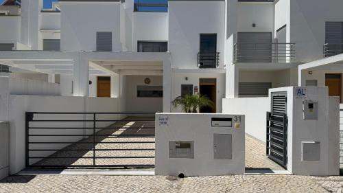 Manta Rota House | BS House Praia da Lota - Casa à Beira-Mar