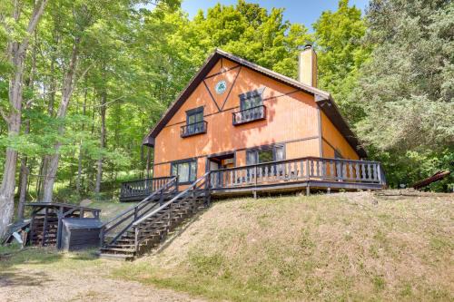 Stambaugh House | Buckhorn in Iron River with Sauna Fish and Hike!
