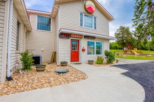 Natural Bridge Hotel | Budget Inn By OYO Natural Bridge I-81