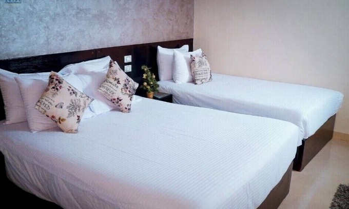 Old Cairo Apartment | Budget Single Room