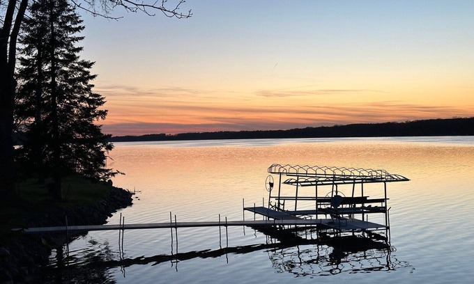 Montello House | Buffalo Lake Retreat - charming lakefront 3 bedroom house-great fishing and fun