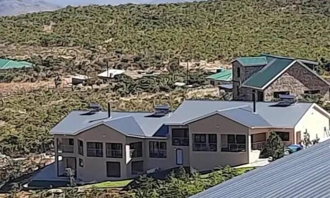 Nyanga Bed & Breakfast | Buffalo Ridge Lodge and the Beauty of Nyanga. Perfect Combination