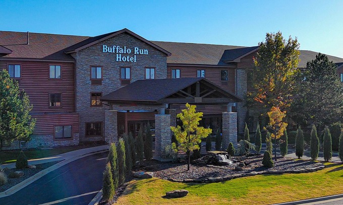 Miami Hotel | Buffalo Run Casino & Resort