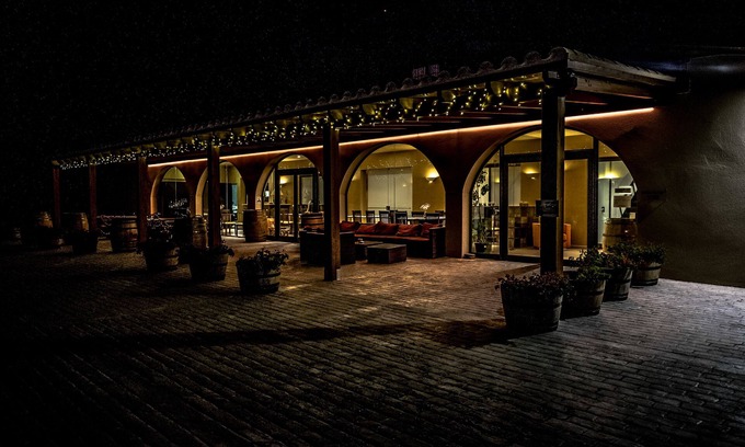 Gratallops Hotel | Buil & Gine Wine Hotel