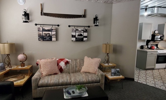 Biwabik Apartment | Building 108 NEW! Beautiful 1 Bedroom Apartment in a Great Location