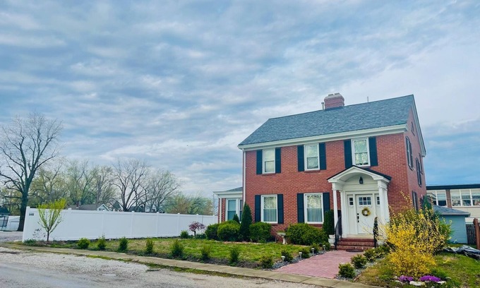 Marissa House | Built in 1929 and fully restored in 2022nWhere the old and new world meets