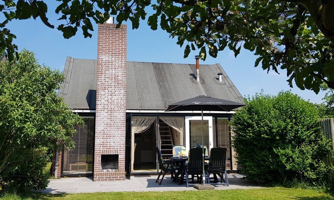 Westenschouwen House | Buitenplaats 11 quietly situated near forest and beach