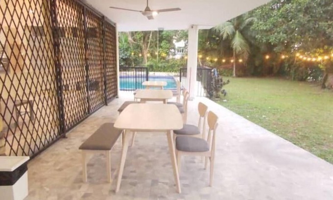 Kuala Lumpur Villa | Bukit Tunku Grande Villa by uBook