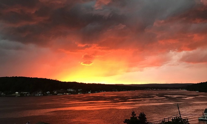 Shawanese Cottage | BullFrog cottage, Harveys Lake, PA - Spectacular lakefront presence and view!