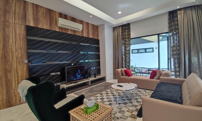 Seksyen 13 Villa | Bunga Raya Villa By Malvacae Homestays Shah Alam