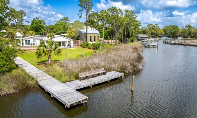 Fort Walton Beach - Destin Condo | Bungalow C - The Retreat at Mack Bayou