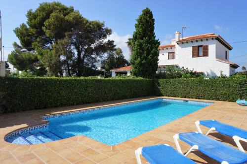Almadrava Beach House | Bungalow PUEBLO MAR en Els Poblets.