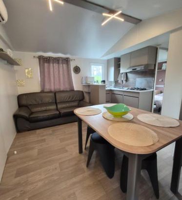 Saint-Cheron Other | Bungalow - Saint-Chéron, France