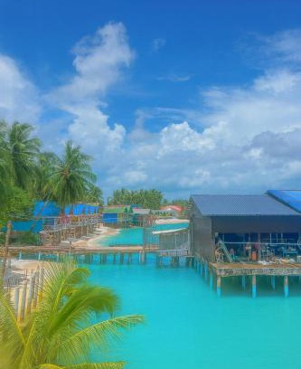 Koh Rong House | Burce Wood & Social House