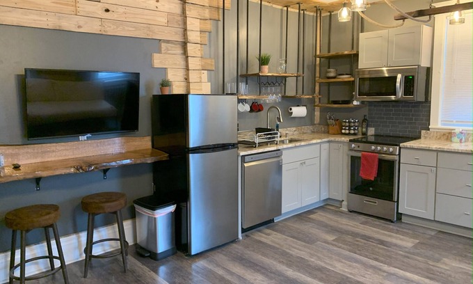 Harrisburg - Hershey Apartment | BurgBnB Riverfront