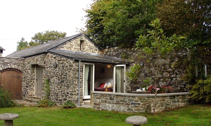 Walkhampton Cottage | BURHAM BARN, romantic, luxury holiday cottage in Dousland